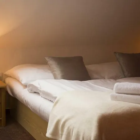 Kamenny Dvor Guest house *